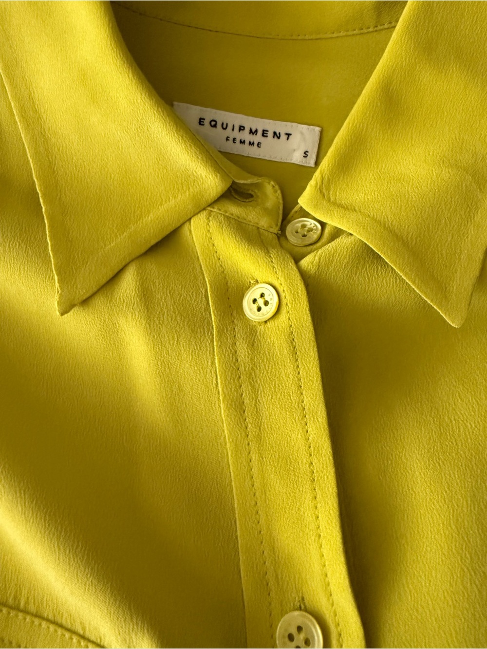Equipment FR Signature Silk Chartreuse Green Button-Down Shirt Small EUC - Picture 5 of 6